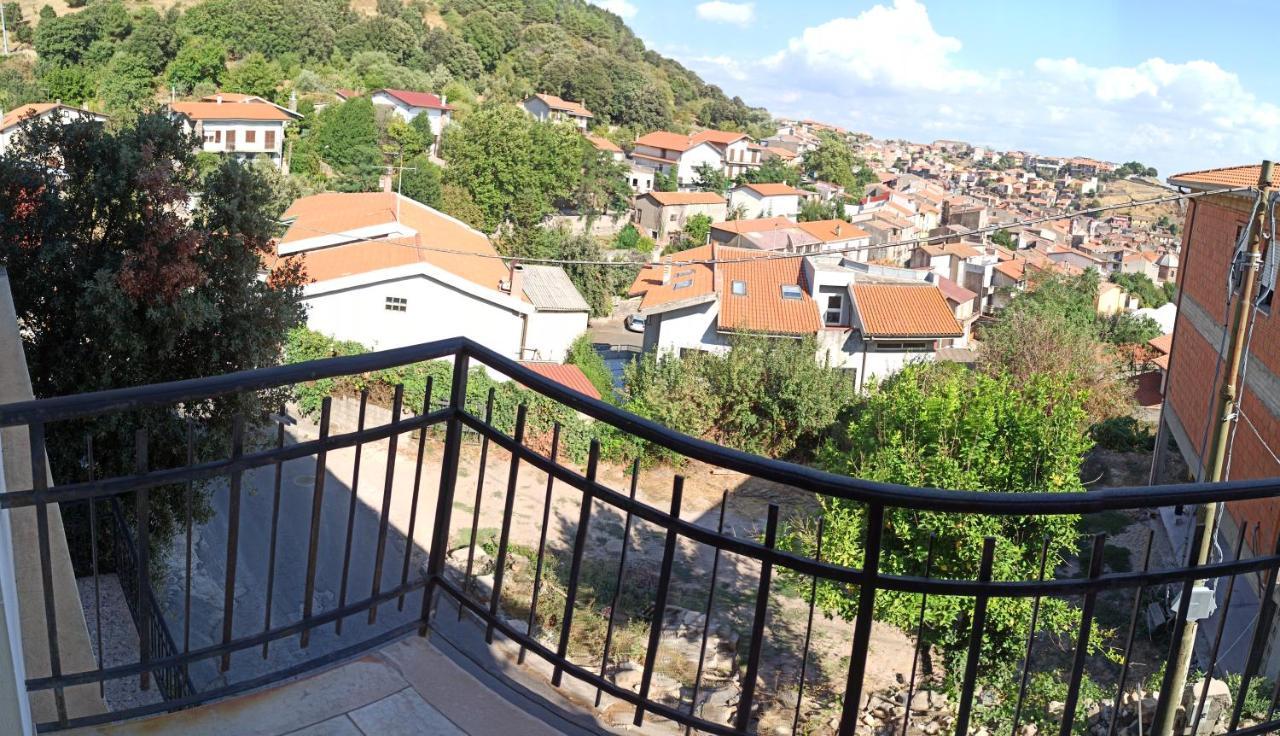 Apartmán Casa Sias Santu Lussurgiu Exteriér fotografie